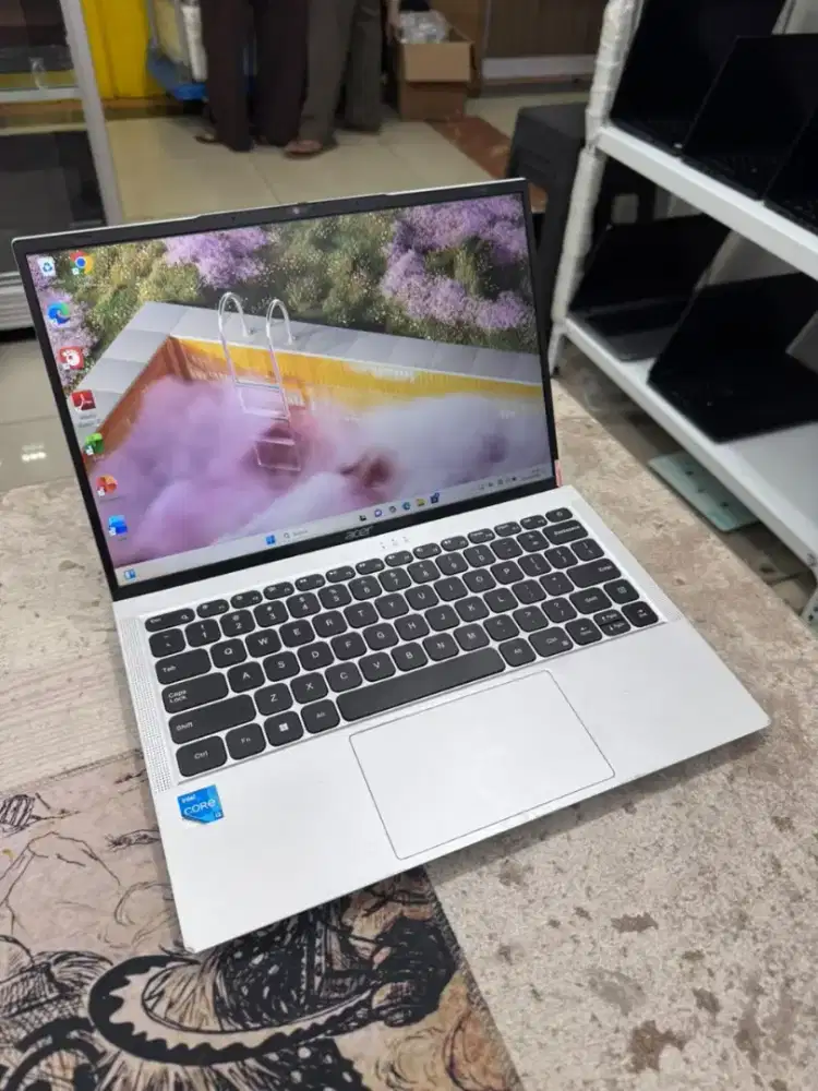 Acer Aspire lite core i3 gen 12 ram 8 GB SSD 512 GB layar 14 inch