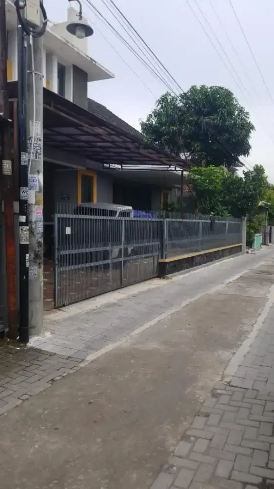 Dekat STPN agraria rumah serta furniture di Banyuraden gamping Sleman