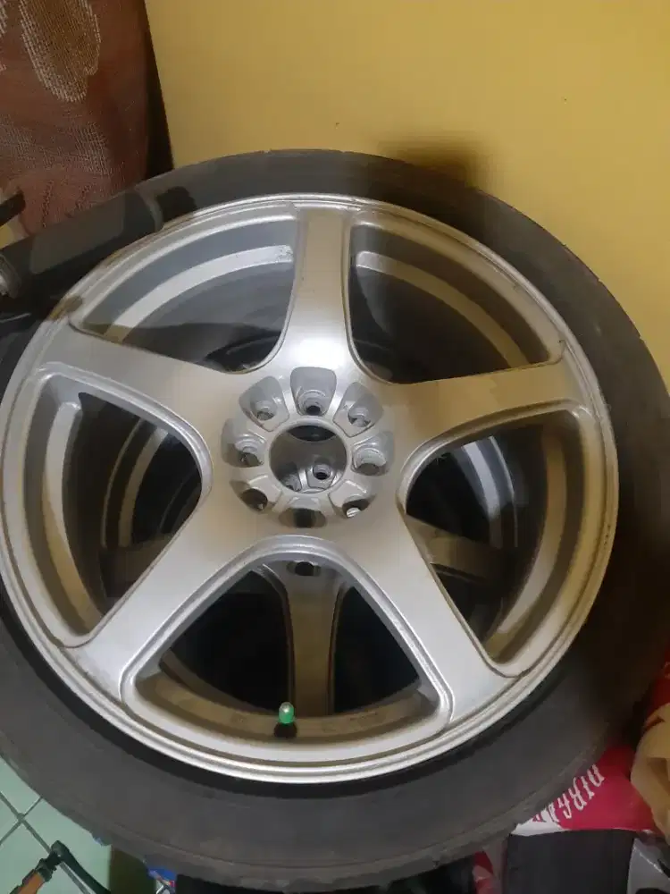 VELG R 17 PLUS BAN 204/45