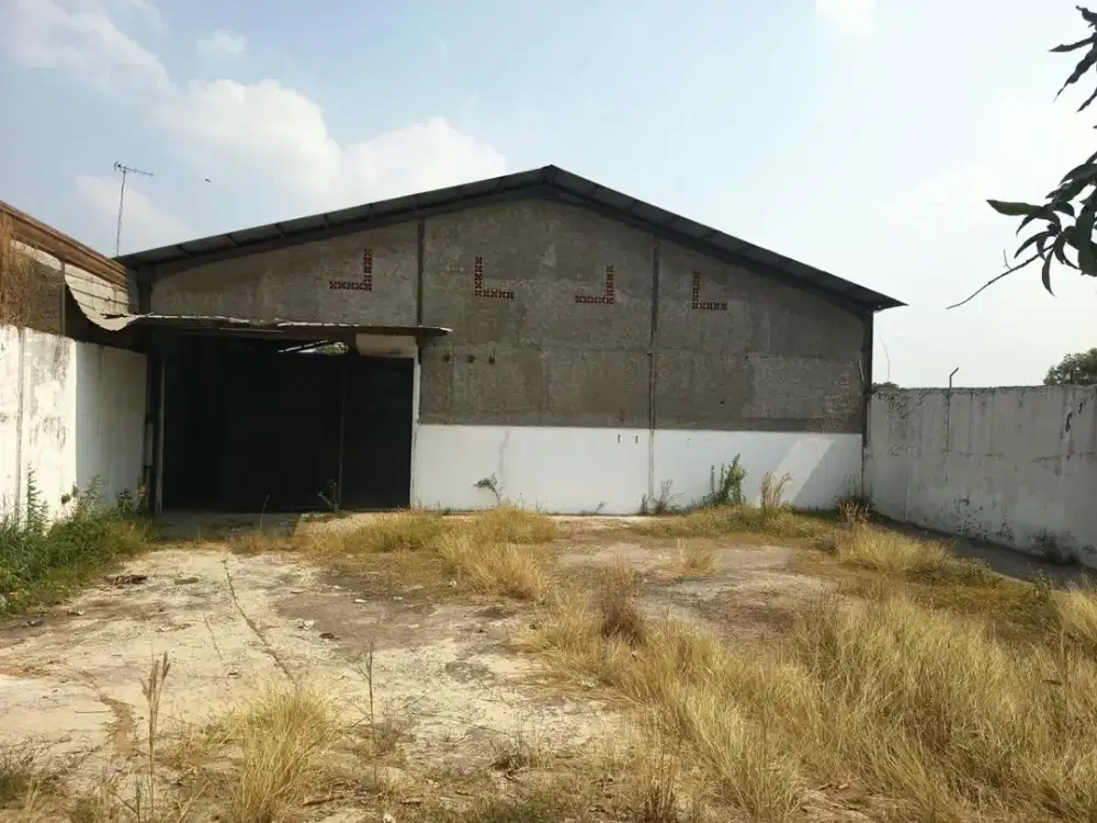 Gudang Strategis 7 Menit ke Pintu Tol Karawang Timur