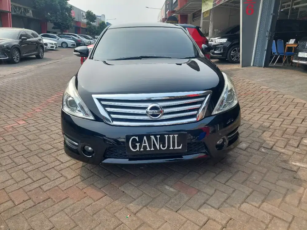 NISSAN TEANA 2.5 XV AT