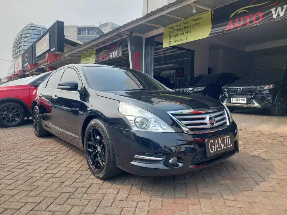 NISSAN TEANA 2.5 XV AT