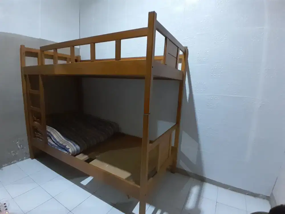 Jual tempat tidur bertingkat