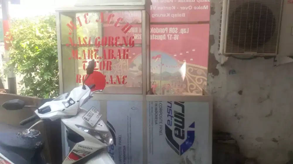 Etalase anti air dan anti panas