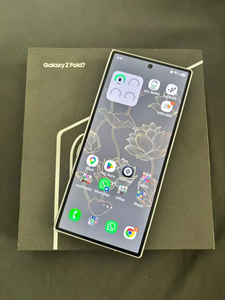 Z Fold 7 12/256gb like new
