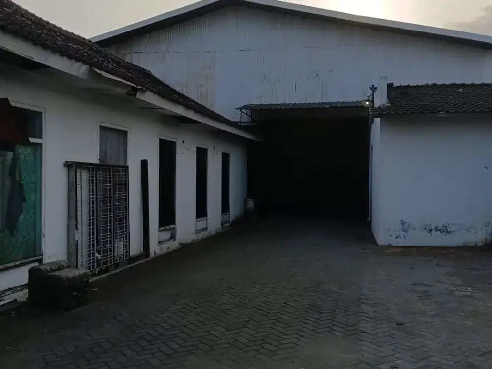 Dijual Dan Disewa Gudang Besar Area Sewon Dekat Alun-alun Dan Keraton