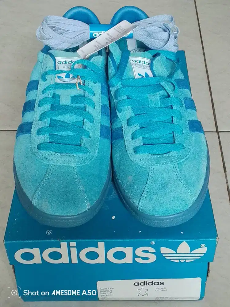 Sepatu Adidas Bali Island