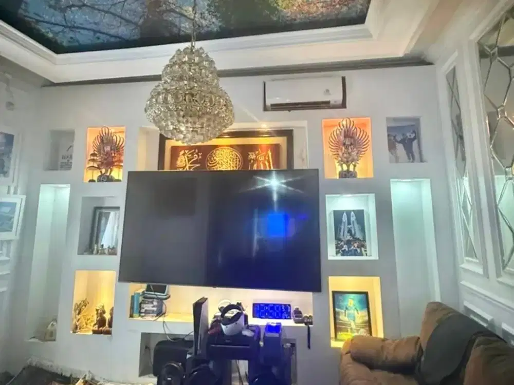 Rumah 2 Lantai Semi Furnish Mewah Megah Ada Swimming Pool di Tanjung Barat Jagakersa Jakarta Selatan