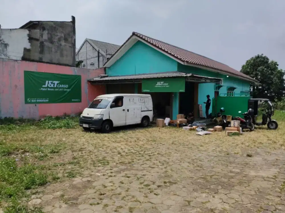 Dibutuhkan kurir untuk pengiriman paket J&T Cargo
