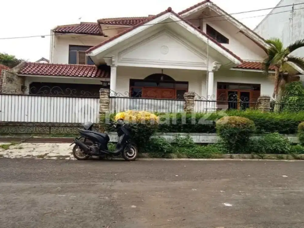 Rumah Bagus Strategis di Sukaluyu Bandung