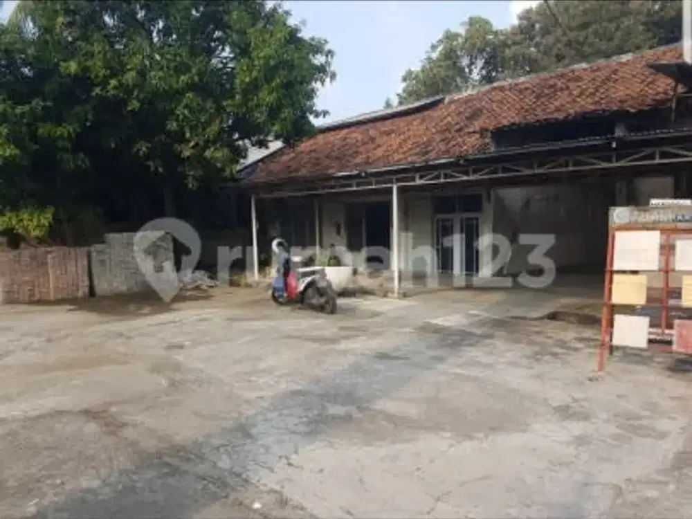Gudang Lama Hitung Tanah 2275m2 Pinggir Jalan Raya Daan Mogot, Jakarta Barat.(Kode Rmrg1600)