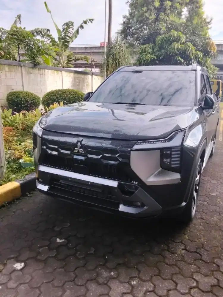 Mitsubishi Destinator Ultimate Premium