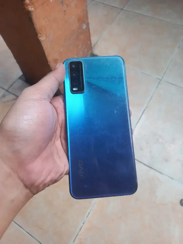 VIVO Y20 RAM 3/64 HP CHARGER