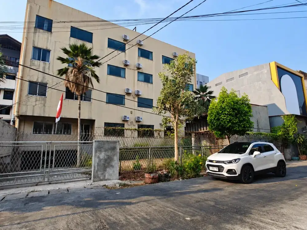jual hotel jakarta barat lokasi pinggir jalan