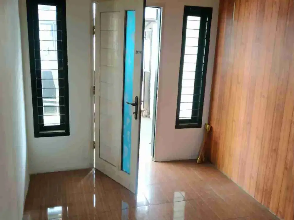 Rumah minimalis Dijual di Taman Kopo Indah