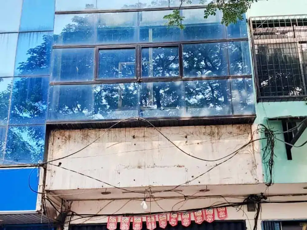 Disewakan Ruko Duri Kosambi Raya Cengkareng Jakarta Barat LT 80 m² LB 210 m² Dekat Stasiun & Tol