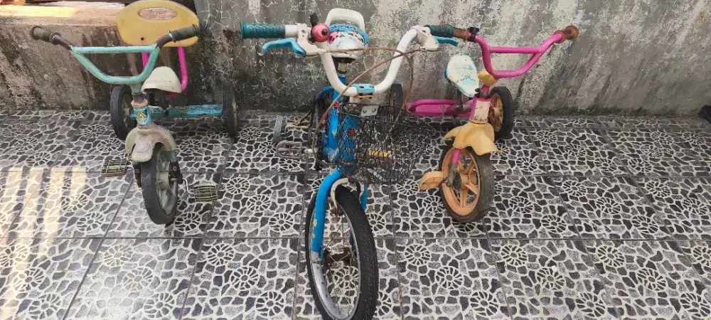 Paket sepeda bekas anak : 3 sepeda