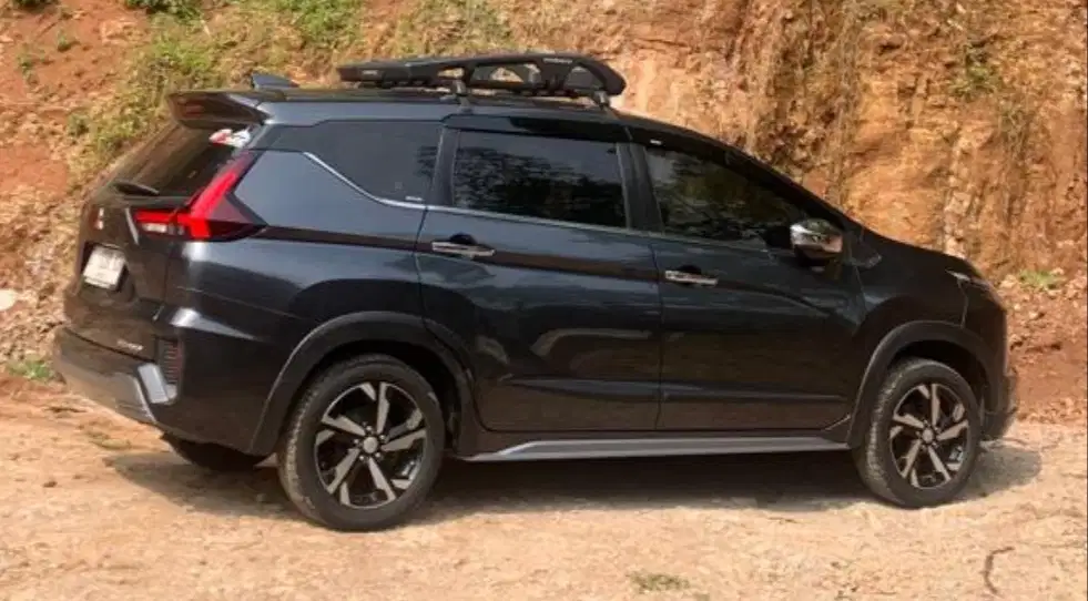 Xpander New Ultimate Matic 2022 km rendah