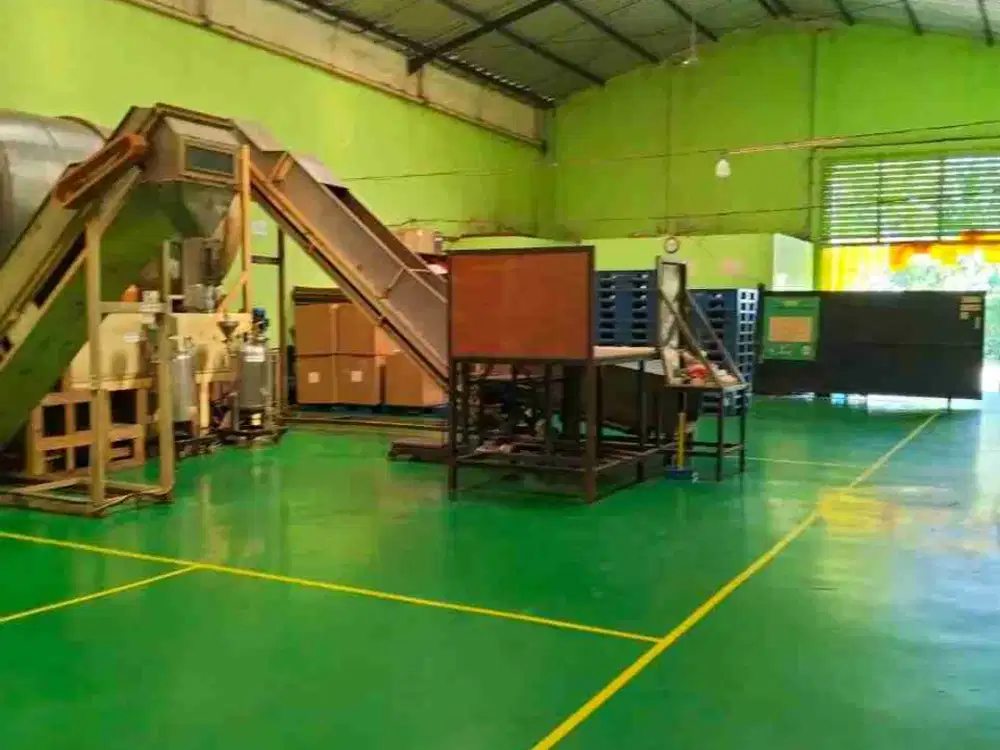 Jual Gudang Safe n Lock. Bagus. Lantai Epoxy. Kekuatan Lantai 2,5 ton/m2. Sudah Ada Cyclone, Toilet, Kantor