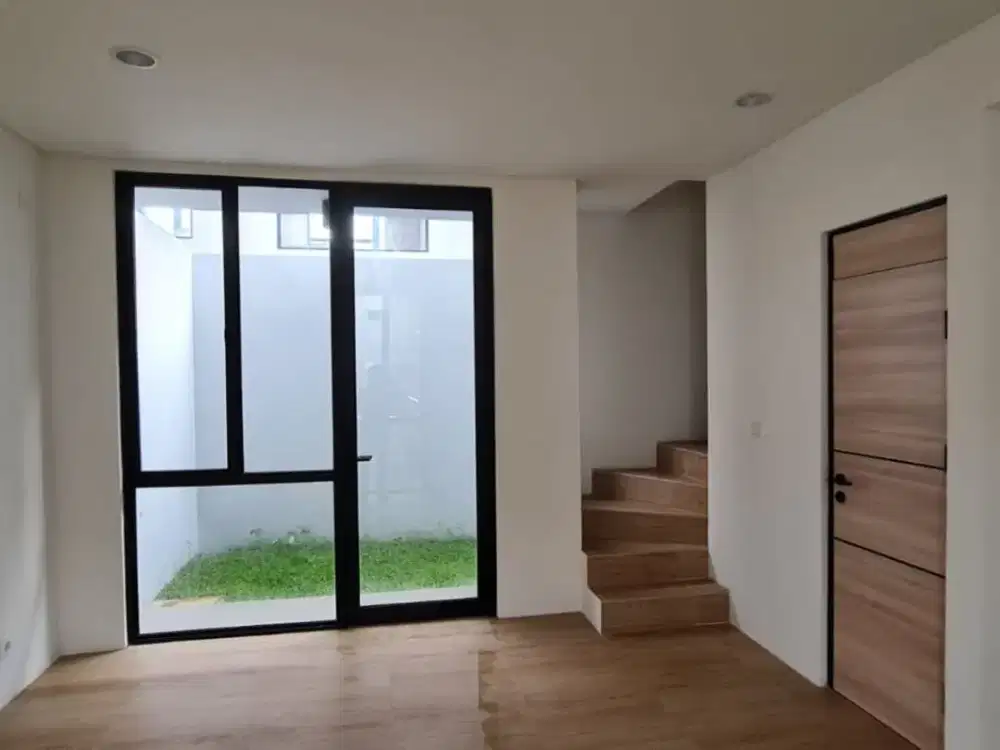 Dijual Rumah Baru dengan Taman Dekat Gate di Cendana Parc Karawaci