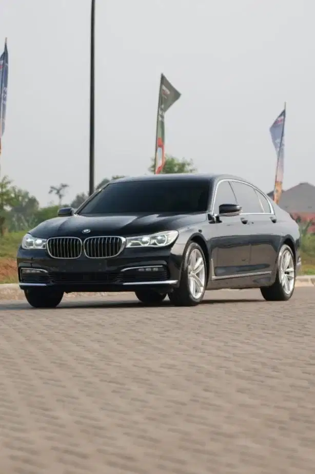 BMW 730I LUXURY SUNROOF Tahun 2019