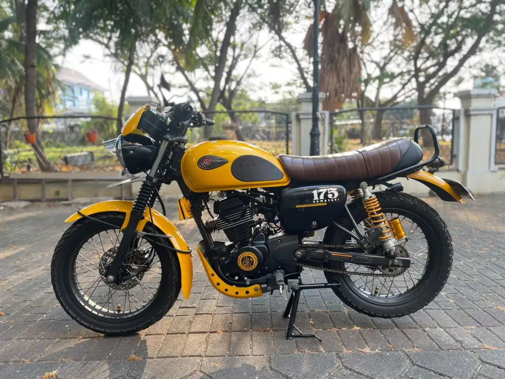 Kawasaki W175 Cafe 2019 Pajak Panjang