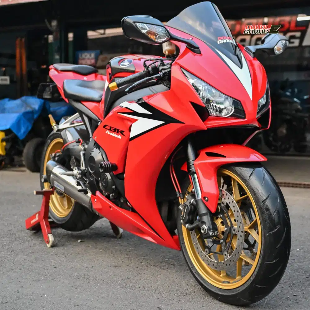 HONDA CBR 1000 CBR1000 MERAH 2012 SUPER SPORT