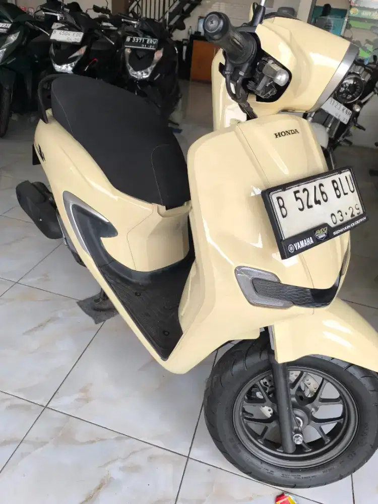 Honda Stylo CBS 2024