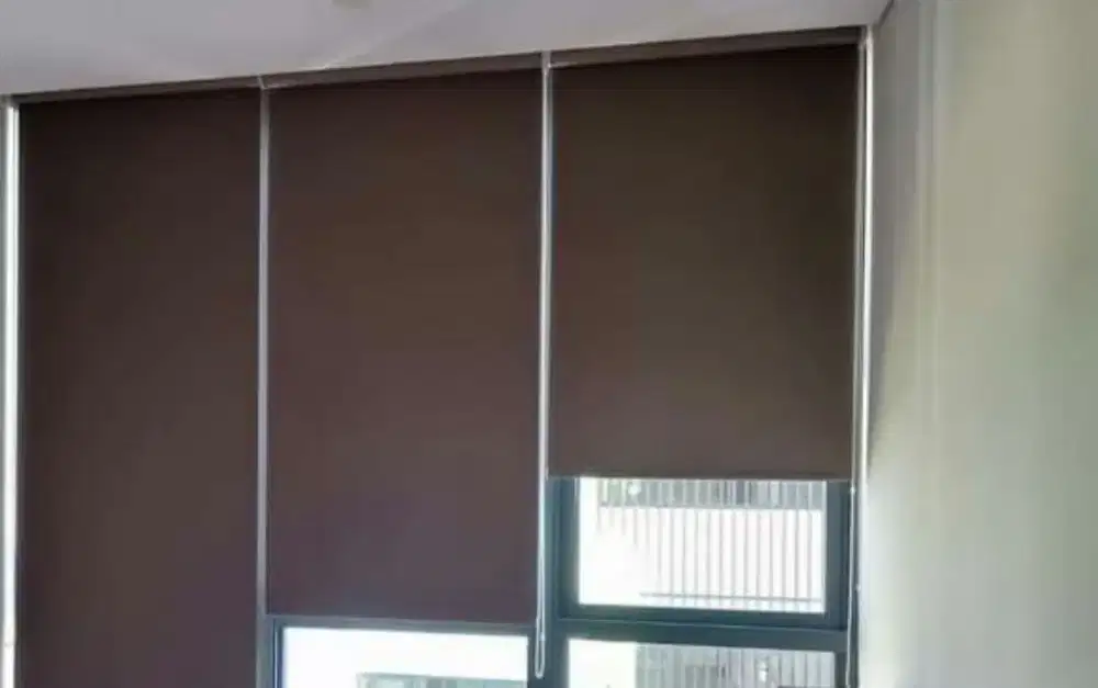Tirai dan hordeng roller blind