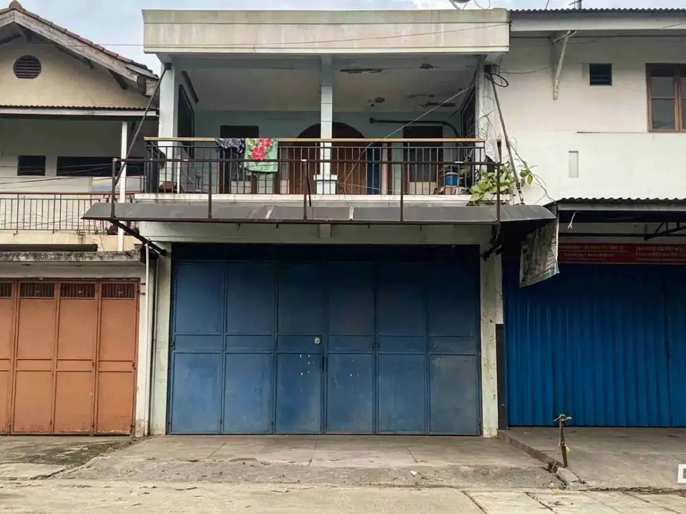 Di Cepat Rumah Sangat Strategis dan Comersial di Lebak Bulus