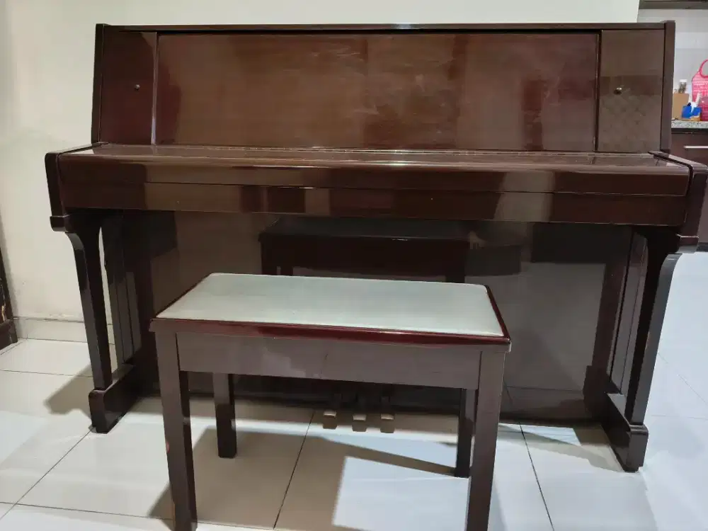 Piano merek yamaha