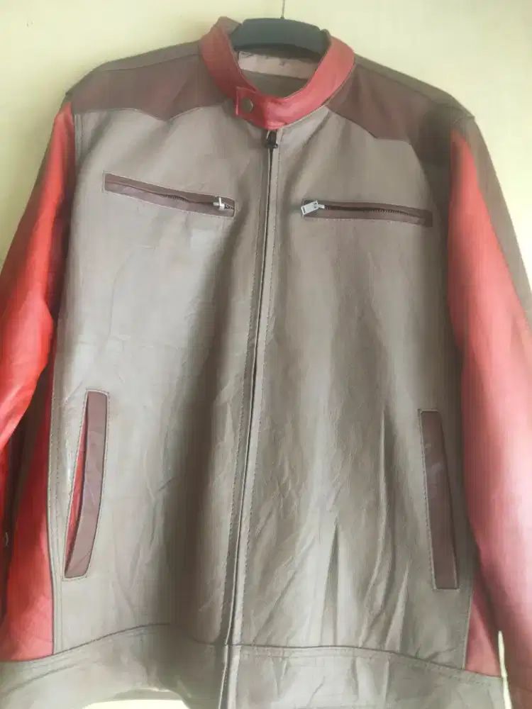 Jaket kulit asli .ld 105 .cocok buat bb 55kg sampe 65kg