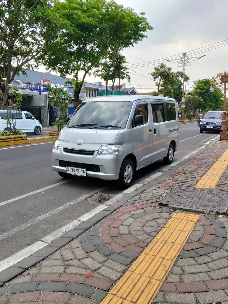 Daihatsu Gran Max 2013