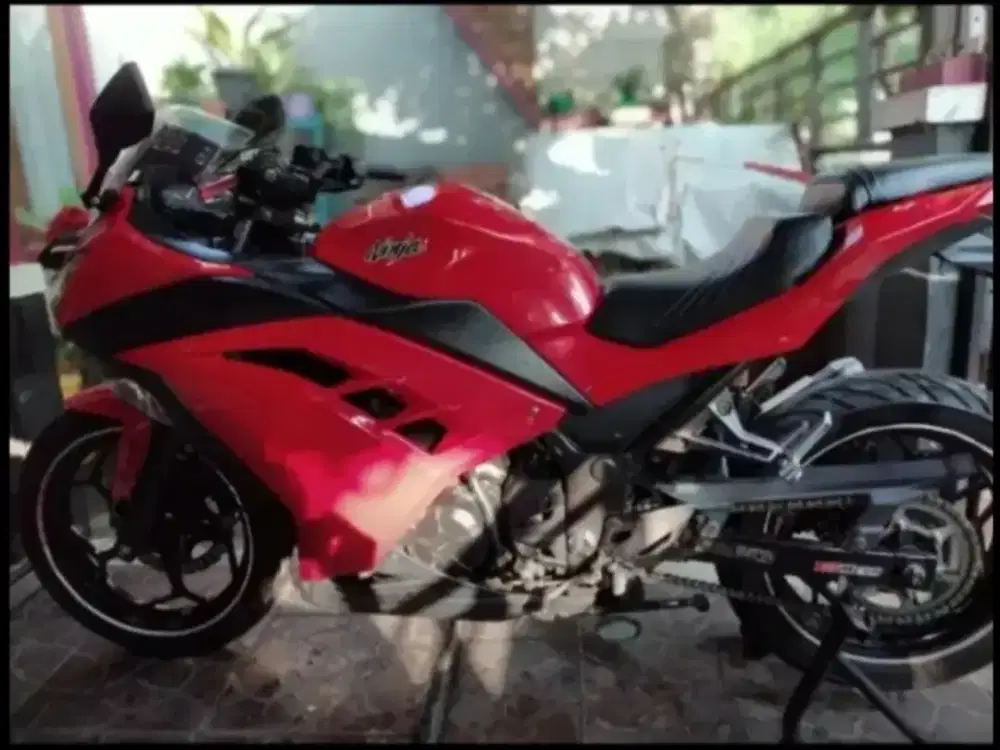 Ninja FI 2012 Merah