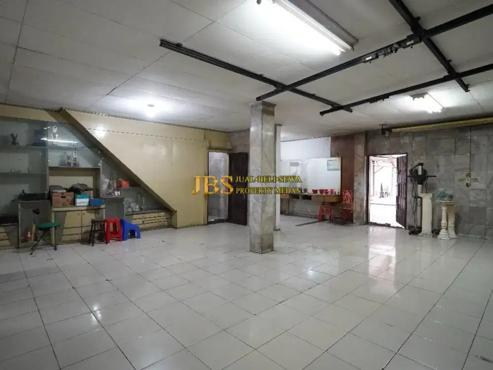 Dijual/Disewakan Ruko Gandeng di Jalan Gatot Subroto - Medan