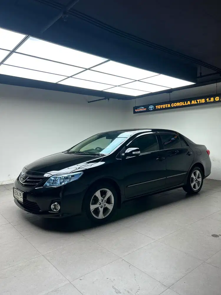TOYOTA COROLLA ALTIS 1.8 G AT 2013 (PALING IRIT)