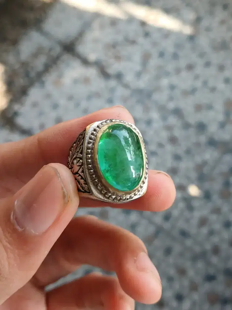 Cincin batu zambrud kalimantan