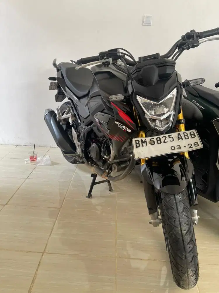 CB 150R Streetfire Kilometer Rendah