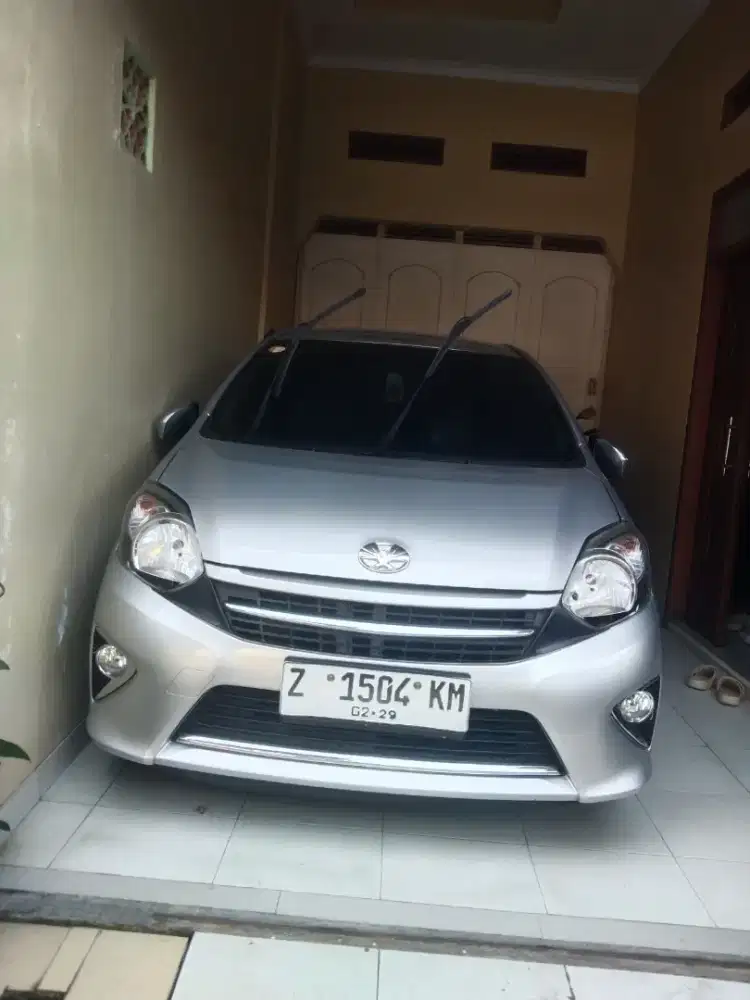 Small car Agya g 2014  sigesit irit