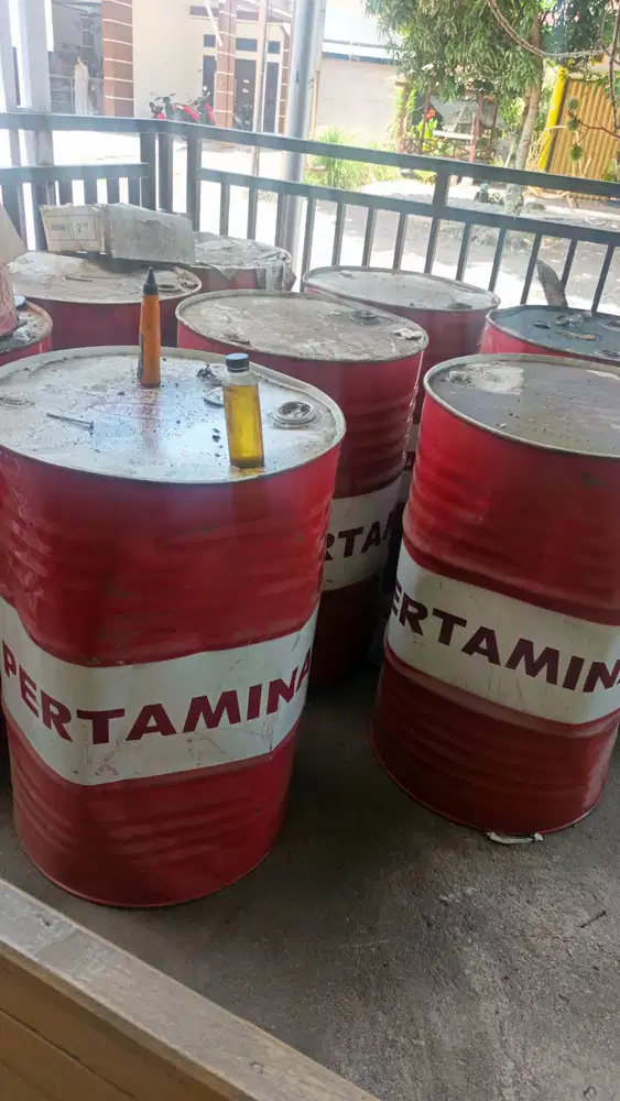 Drum 200 ltr bekar oli pertamina