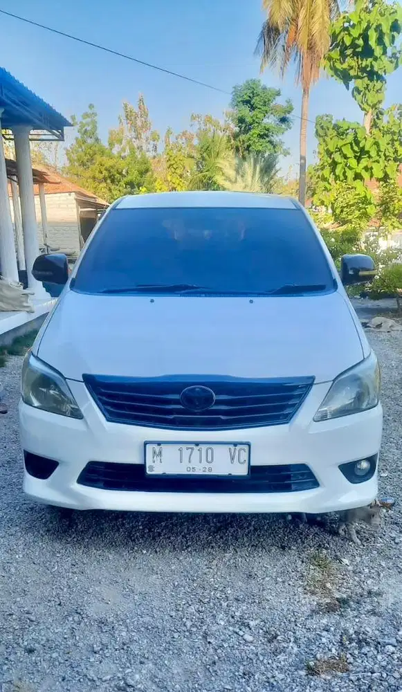 Toyota Kijang Innova 2.0 G MT 2013 Bensin - Putih