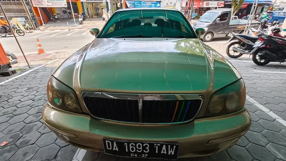 HYUNDAI GRANDEUR 2002 MULUS