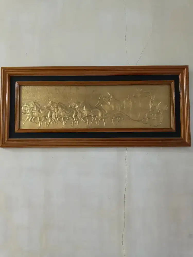 Hiasan Dinding Kuda Kuningan Asli