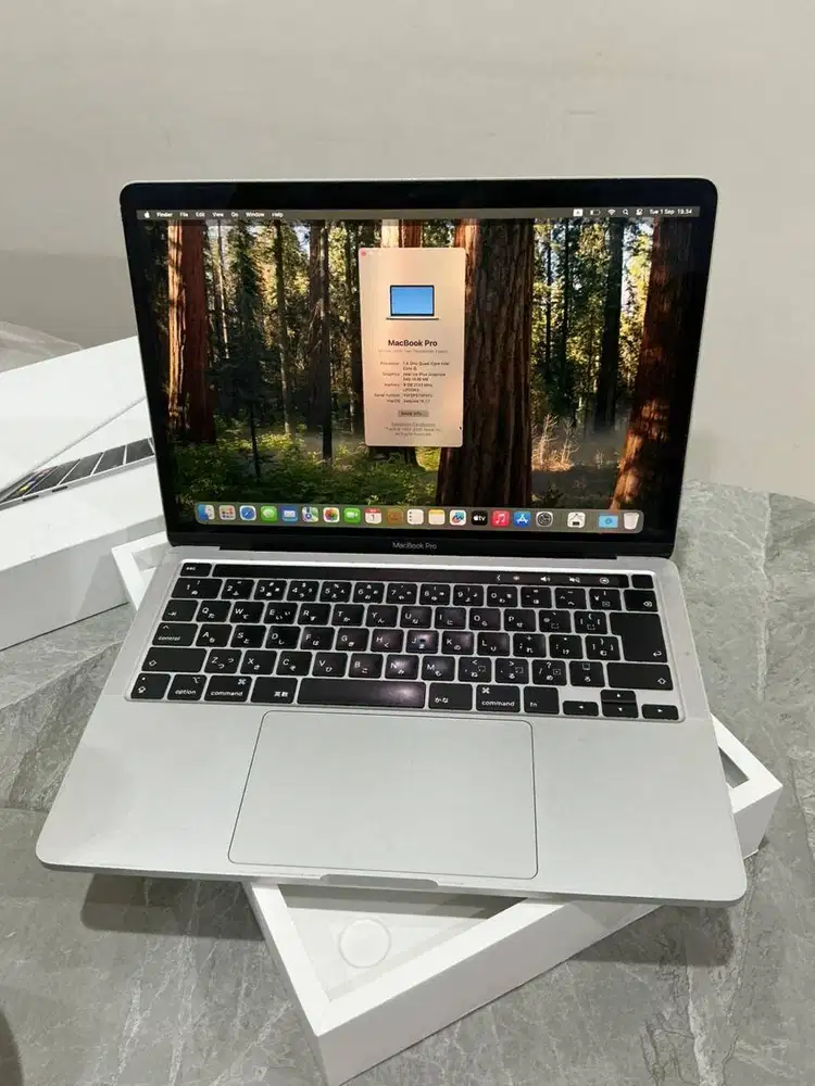 JUAL MACBOOK PRO TOUCHBAR 2020 INTEL i5 8GB RAM/256GB SSD CC:170