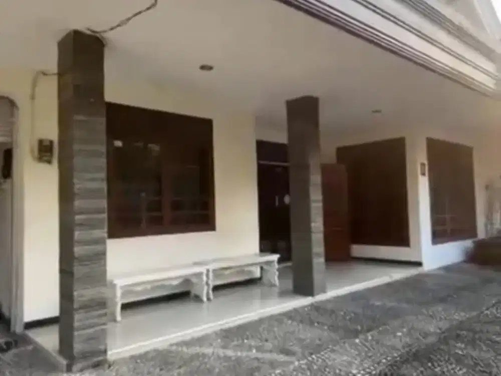 Rumah di pusat kota malang bisa untuk usaha komersial