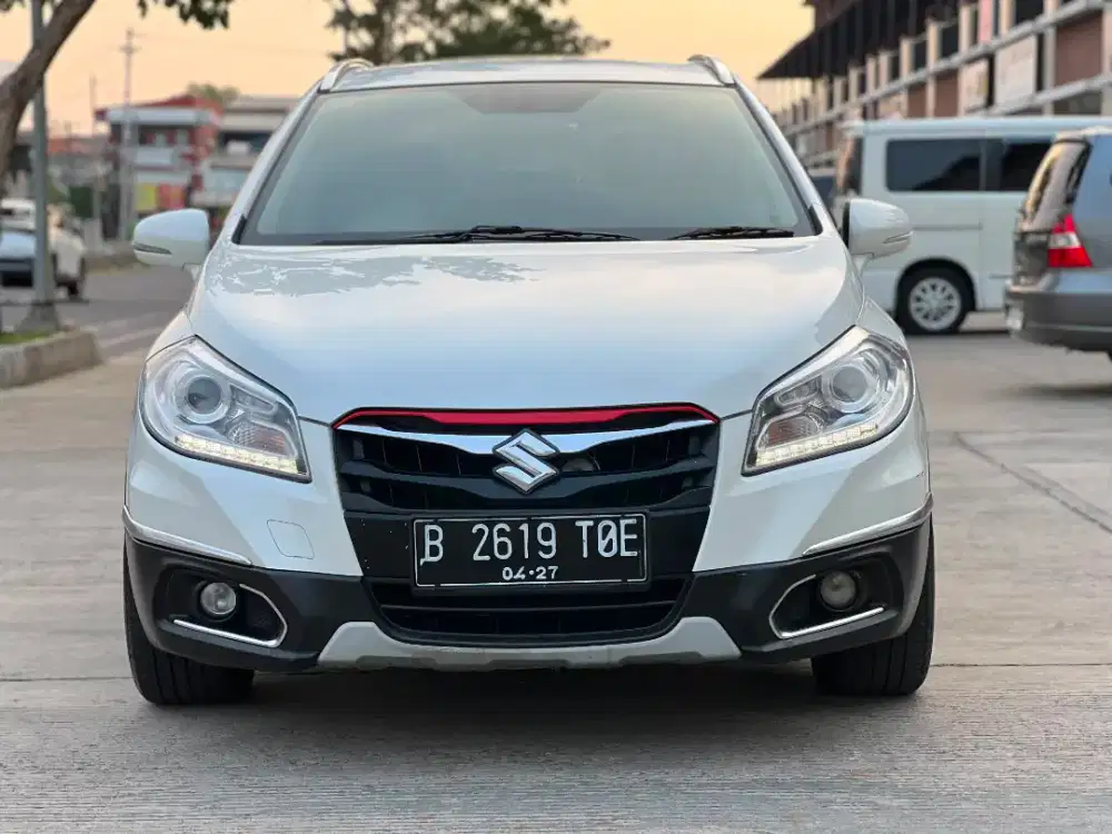 DP 5 JT Suzuki SX4 Scross 2017/16 Termurah