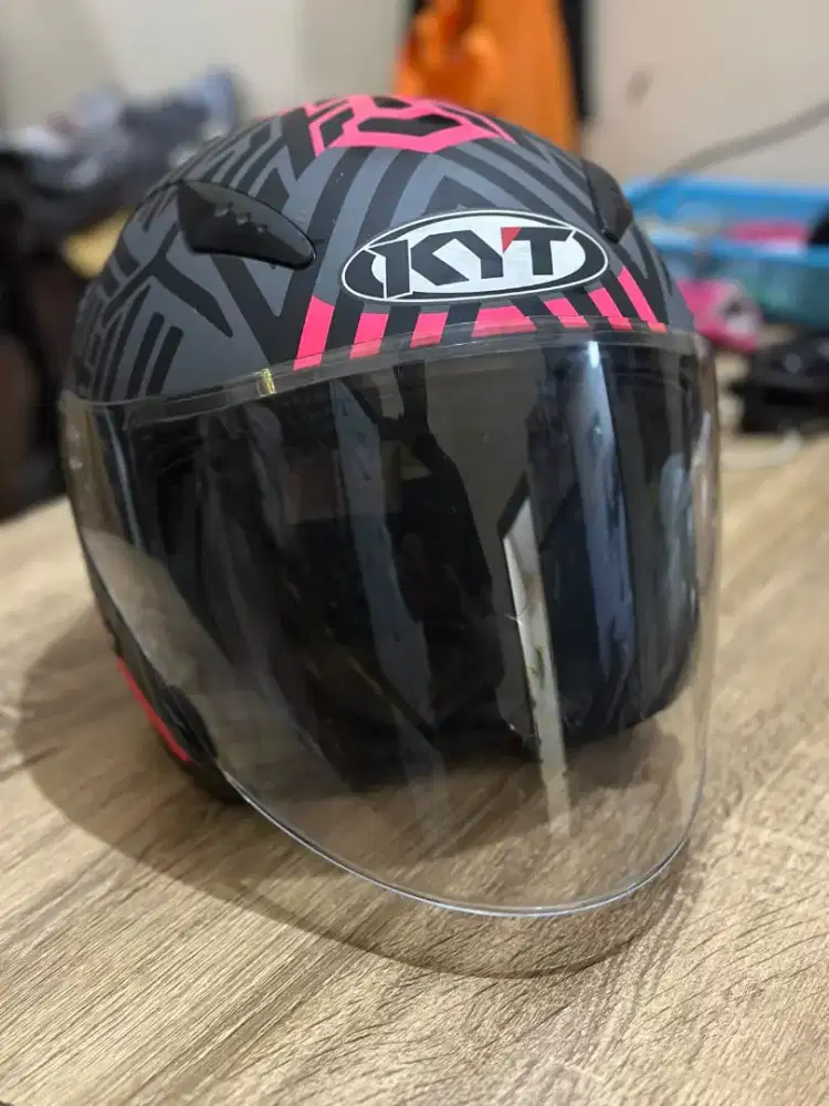 Helm KYT Galaxy Flat R