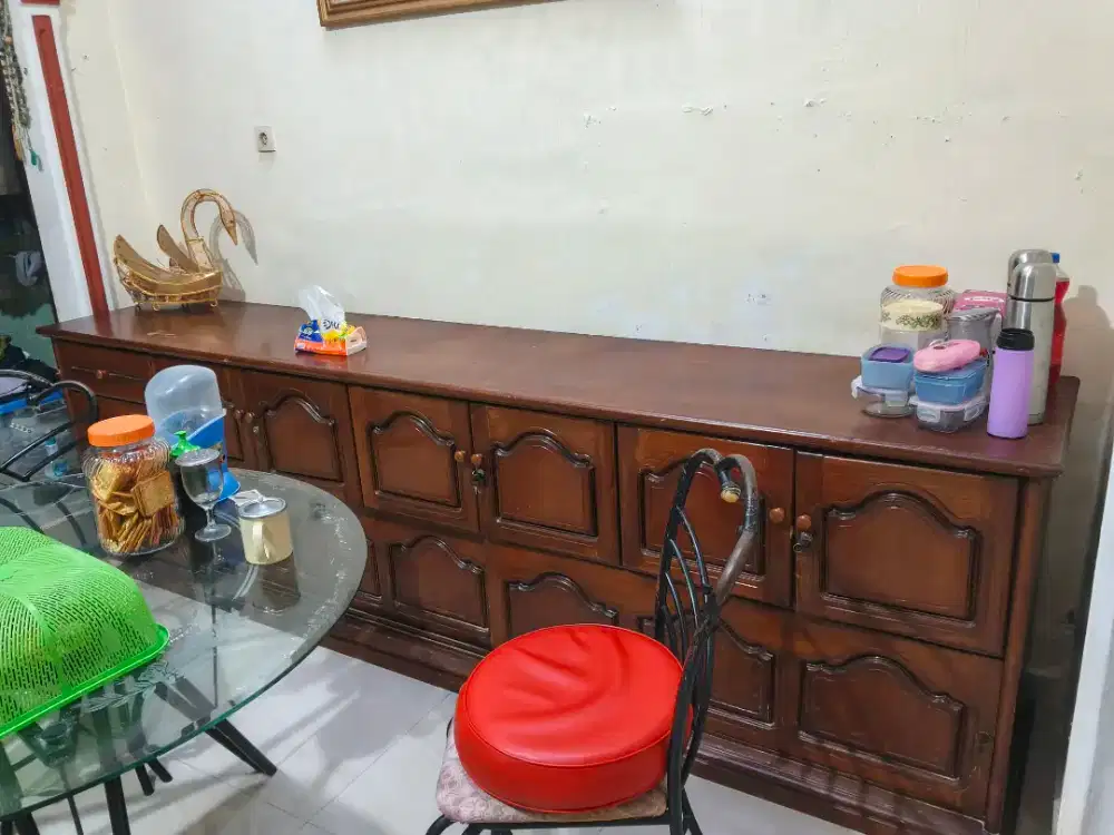 Lemari Buffet Panjang Kayu Padu Sungkai Panjang 3 Meter