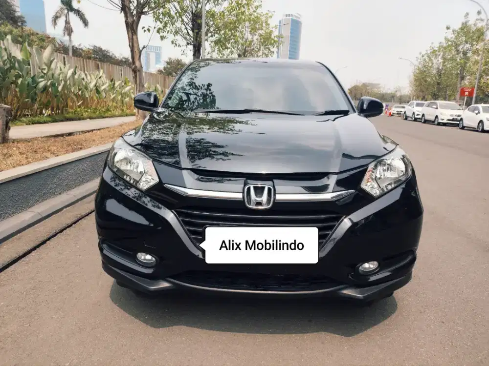 HONDA HRV E CVT Hitam 2018