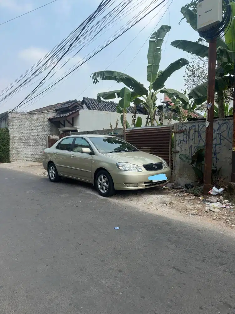 Corola altis 2003